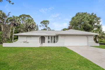 9 Jefferson Ave Lehigh Acres, FL 33936